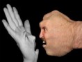 /album/fotogaleria%3a-%c2%bfsabes-que-es-asertividad-/voz-alta-y-mirada-intimidante-jpg/